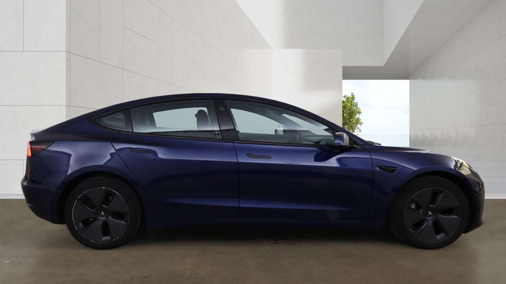 2021 Tesla Model 3 — image 5