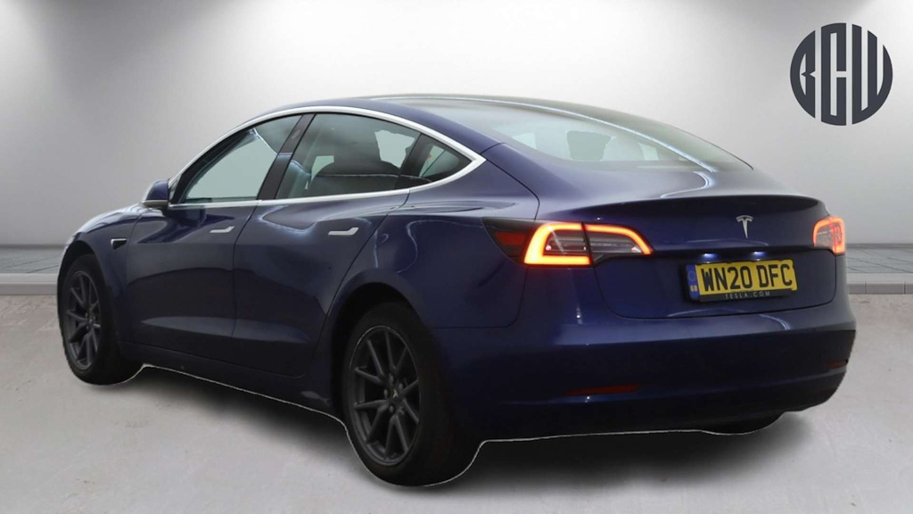 2020 Tesla Model 3 — image 3