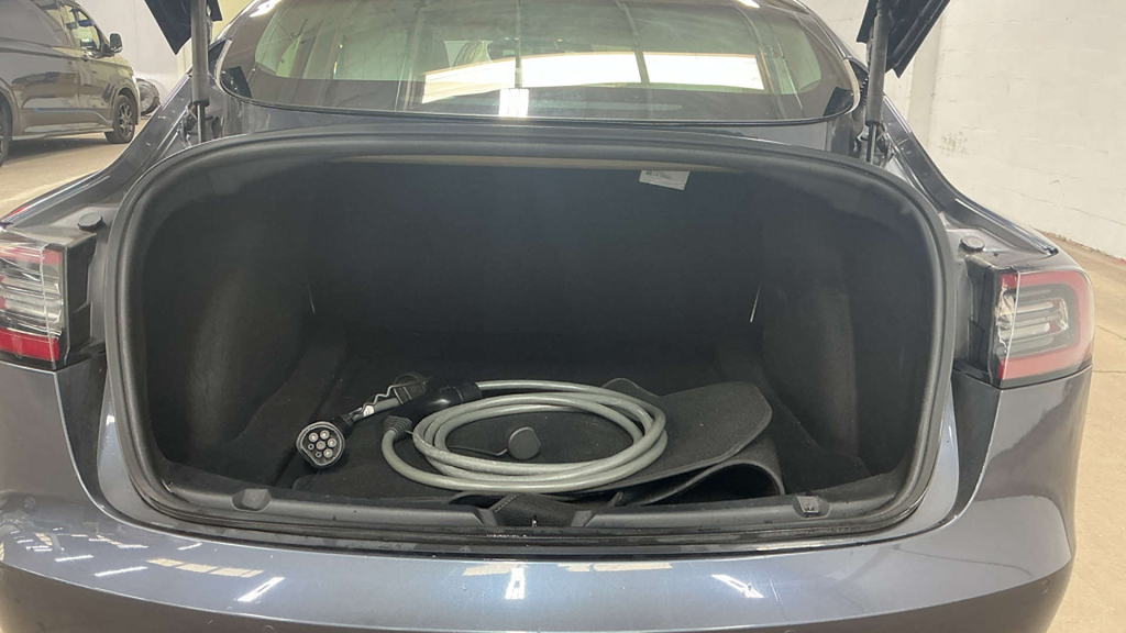 2019 Tesla Model 3 — image 7