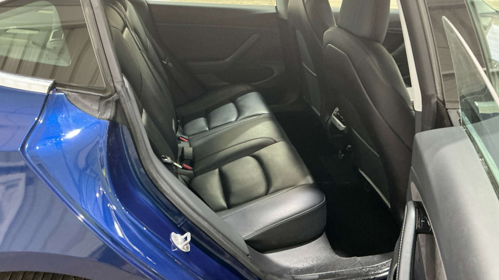 2020 Tesla Model 3 — image 6