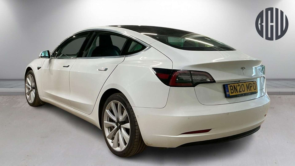 2020 Tesla Model 3 — image 3