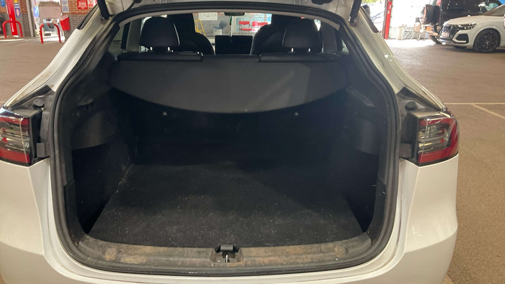 2023 Tesla Model Y — image 7