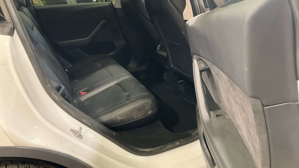 2023 Tesla Model Y — image 8