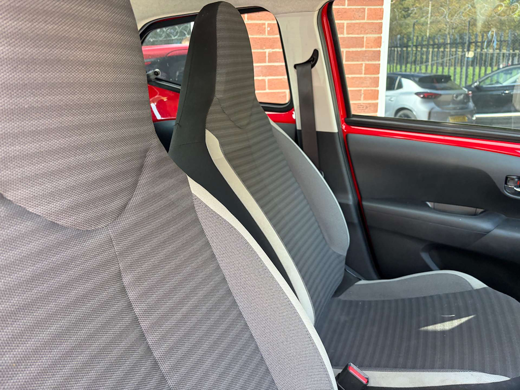 2019 Toyota Aygo — image 7
