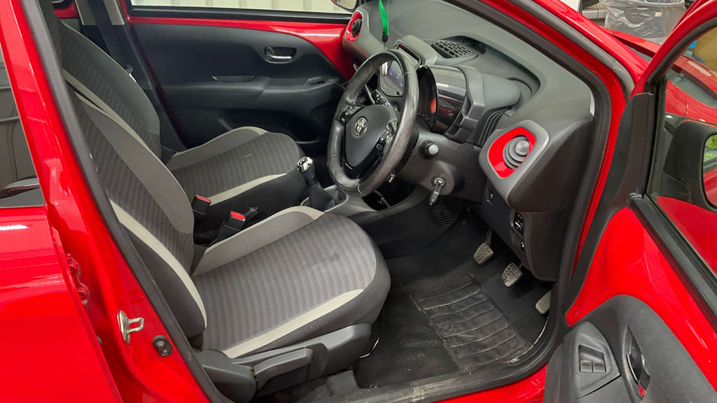 2019 Toyota Aygo — image 11
