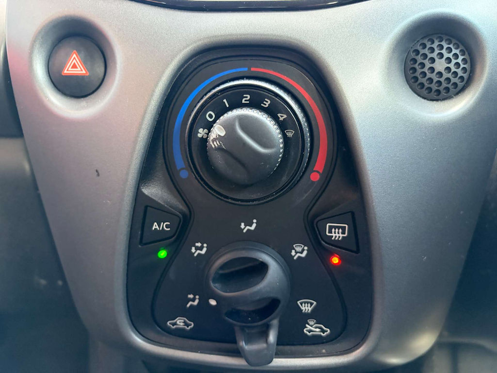 2019 Toyota Aygo — image 19