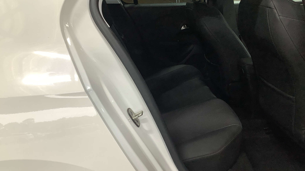 2021 Vauxhall Corsa — image 8