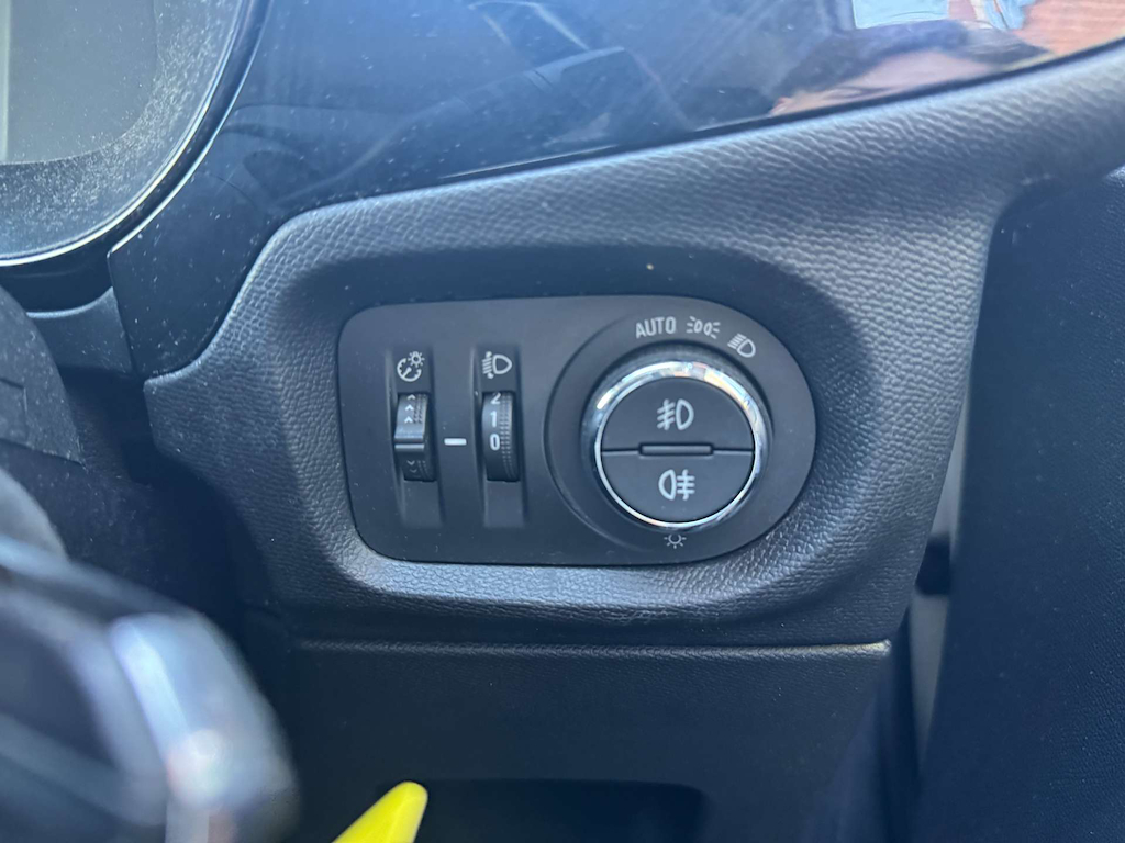 2022 Vauxhall Corsa — image 26