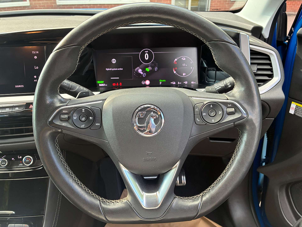 2023 Vauxhall Grandland — image 12