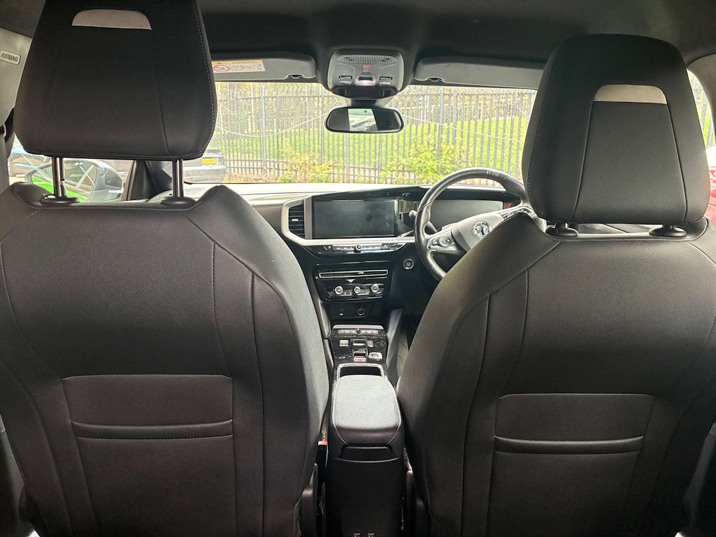 2023 Vauxhall Mokka — image 31