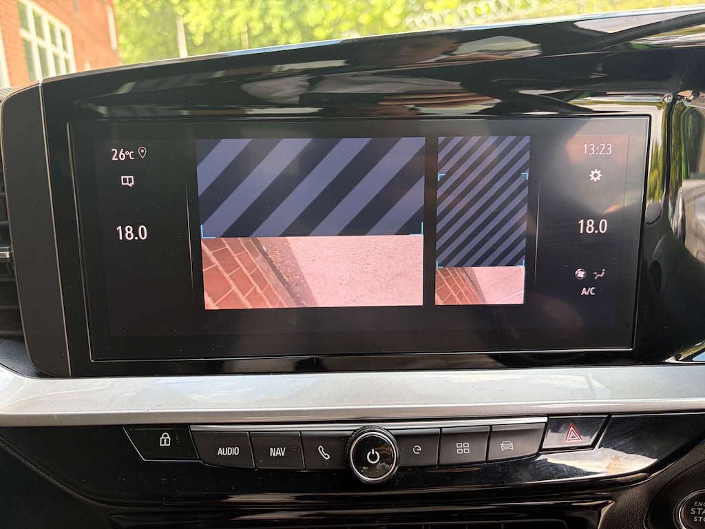 2022 Vauxhall Mokka — image 19