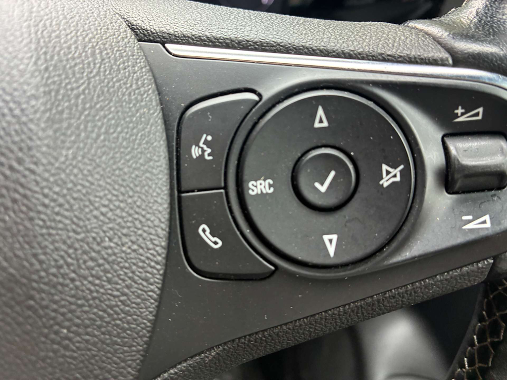 2022 Vauxhall Mokka — image 16