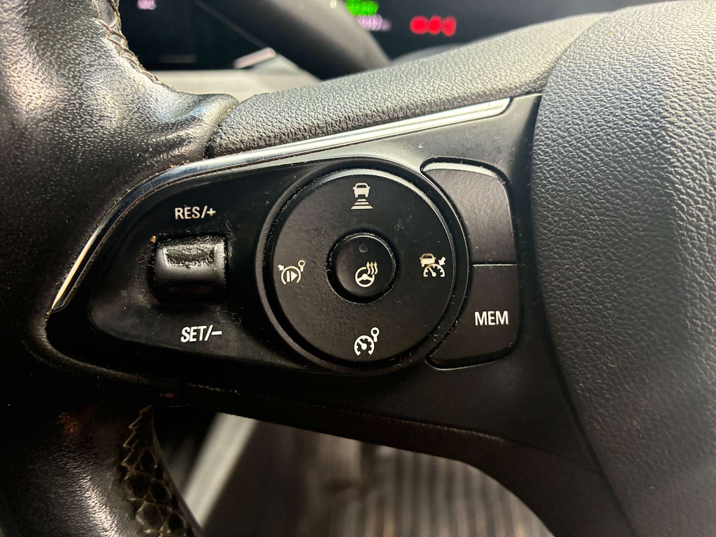 2023 Vauxhall Mokka — image 15