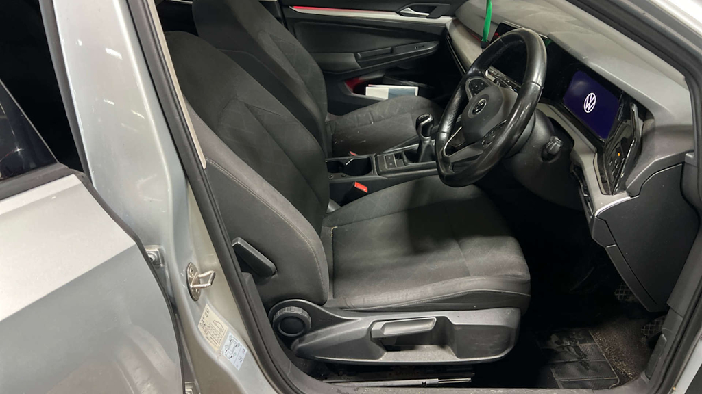 2020 Volkswagen Golf — image 9