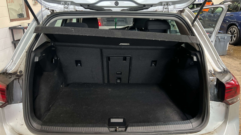 2020 Volkswagen Golf — image 7