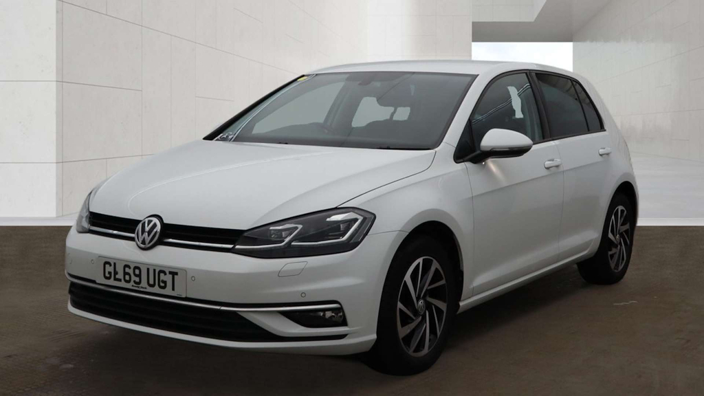 2019 Volkswagen Golf — image 2