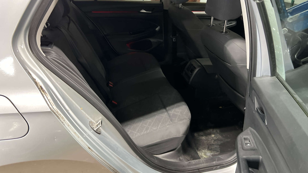 2020 Volkswagen Golf — image 8