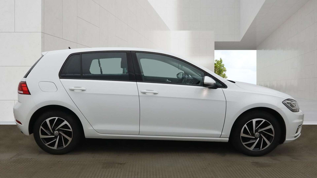 2019 Volkswagen Golf — image 5