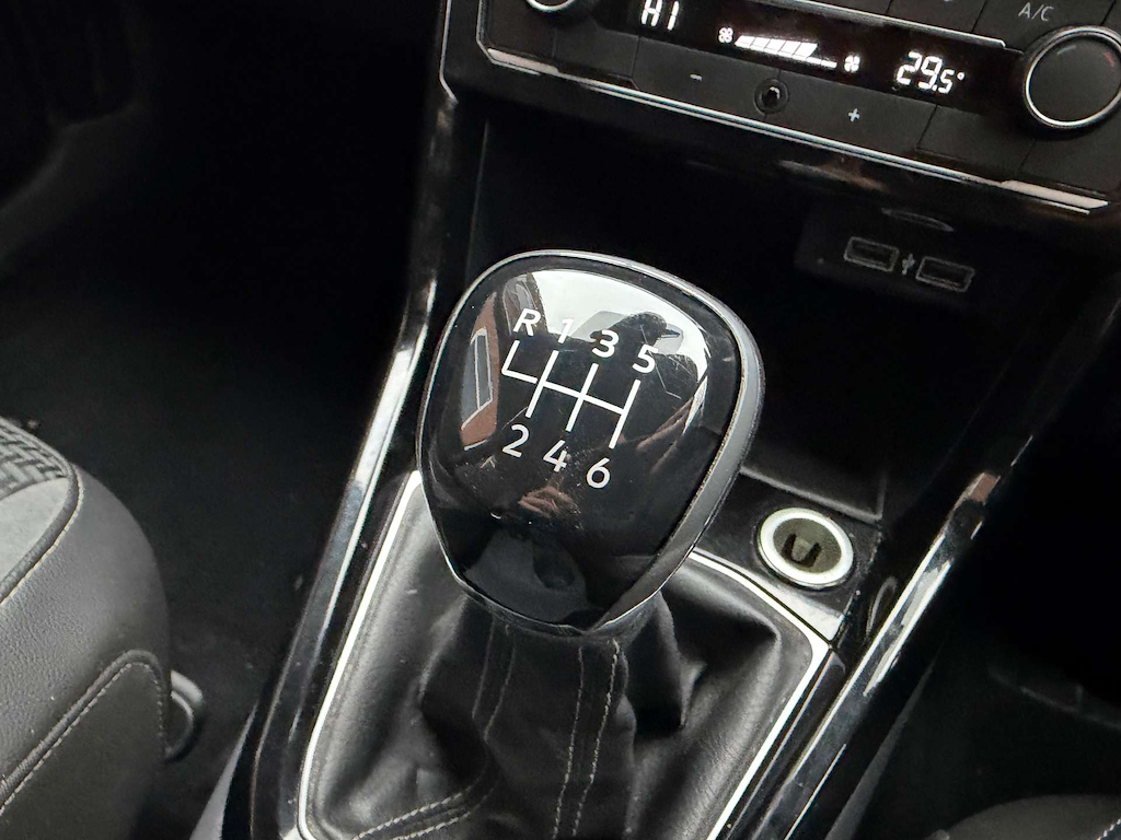 2020 Volkswagen T-Cross — image 24