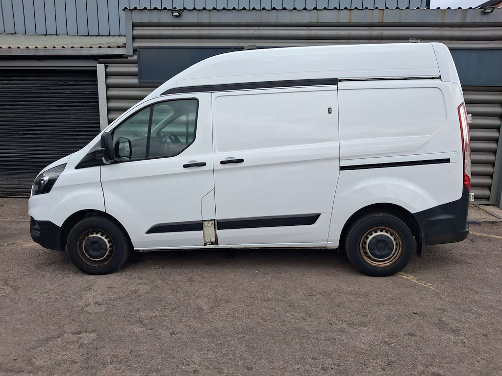 2020 Ford Transit — image 3