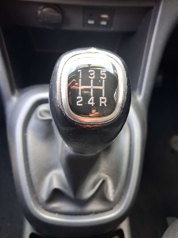 2019 Hyundai i10 — image 42