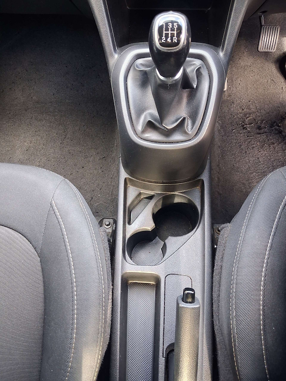 2019 Hyundai i10 — image 17