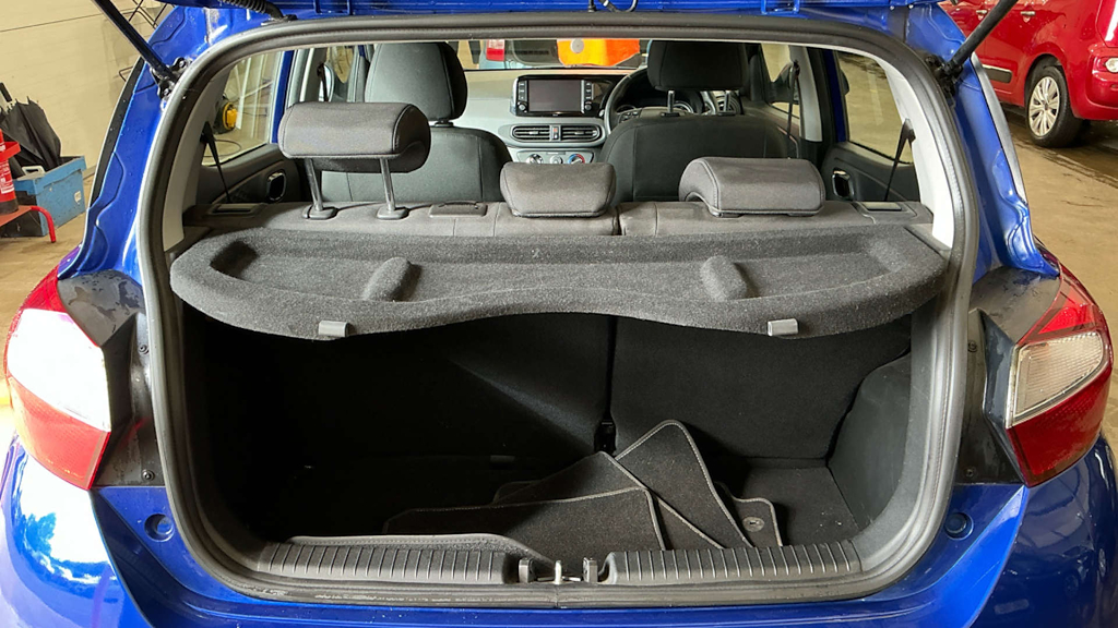 2022 Hyundai i10 — image 7