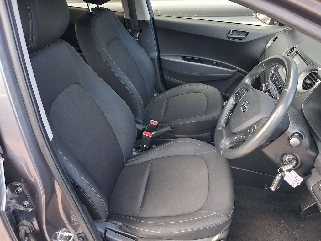 2019 Hyundai i10 — image 26