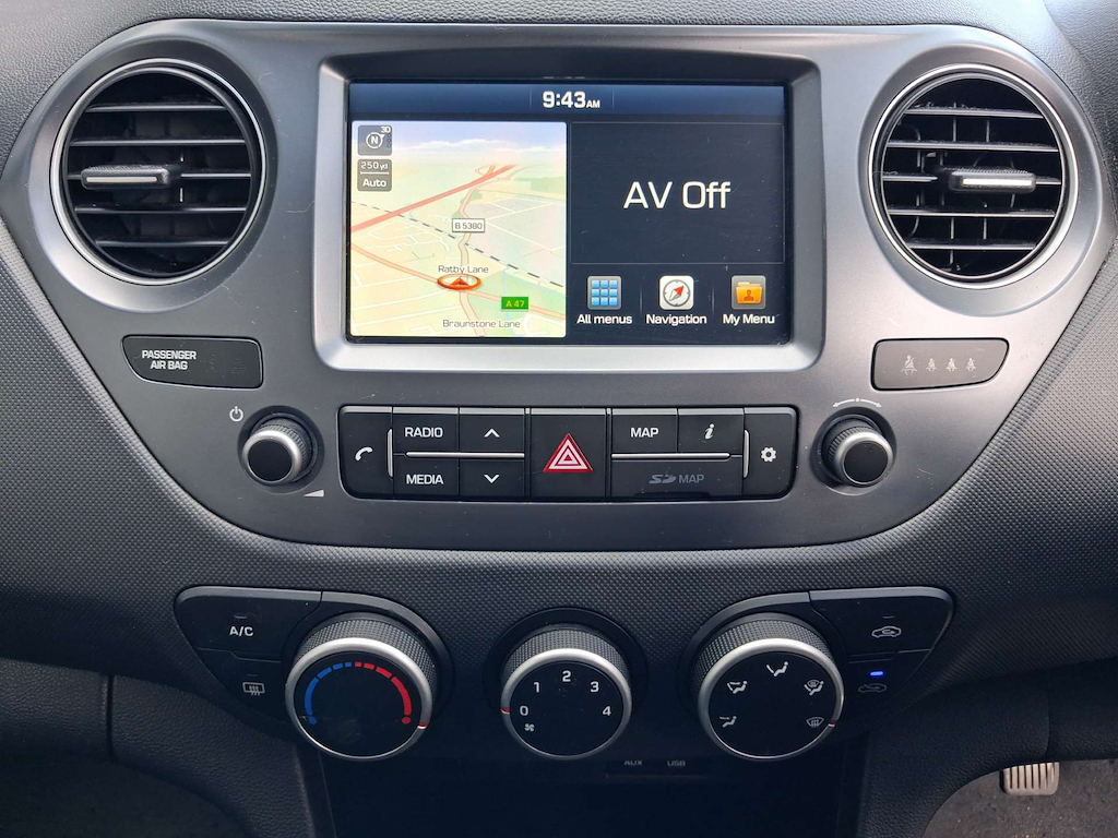 2019 Hyundai i10 — image 20