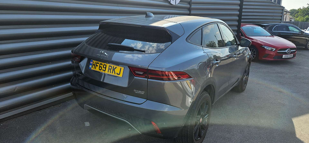 2019 Jaguar E-PACE — image 5