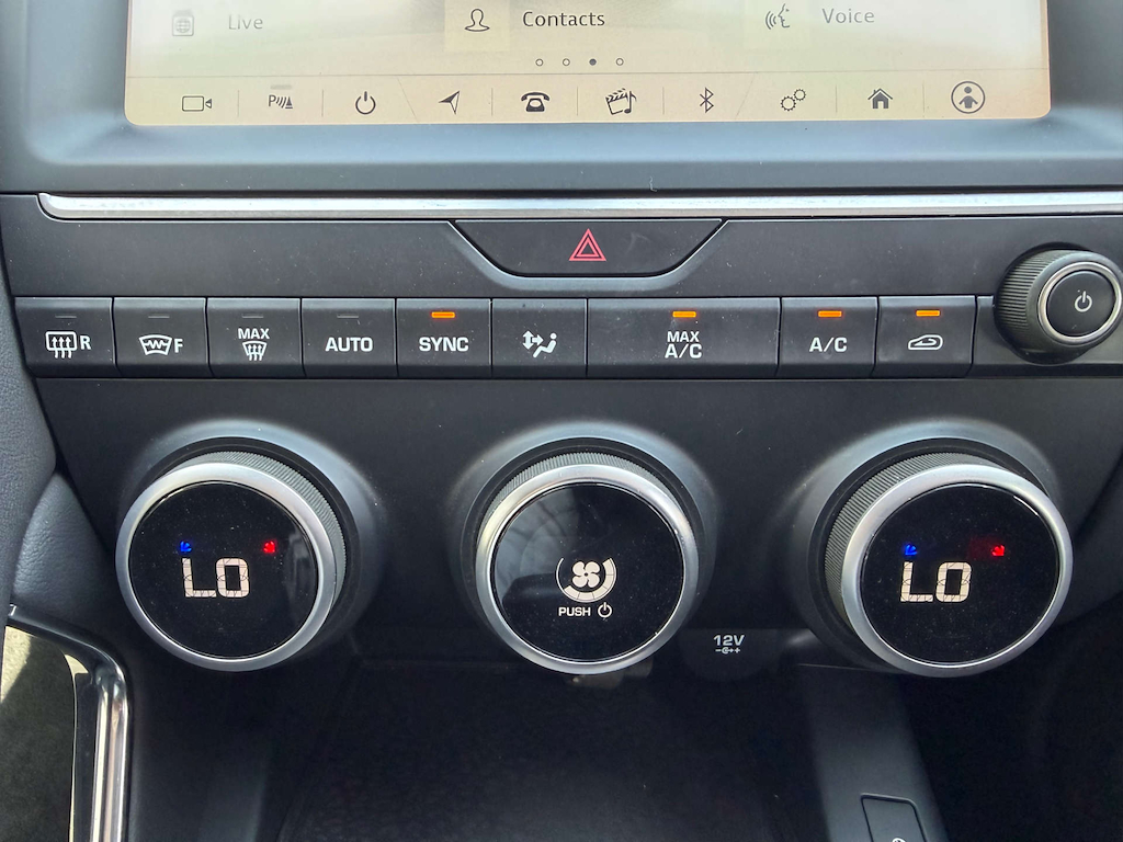 2019 Jaguar E-PACE — image 16