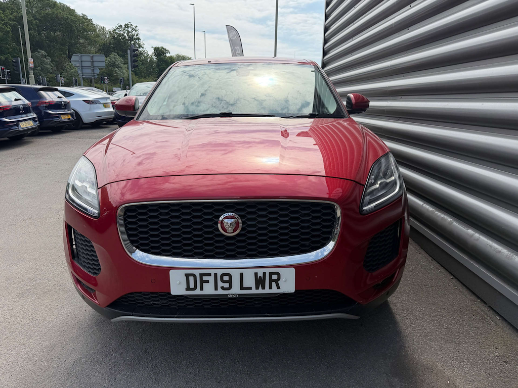 2019 Jaguar E-PACE — image 3