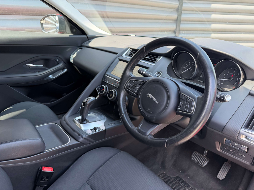 2019 Jaguar E-PACE — image 20