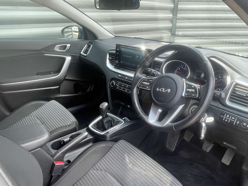 2022 Kia Ceed — image 31