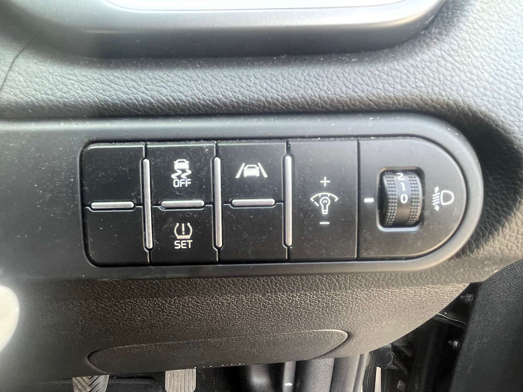 2022 Kia Ceed — image 26
