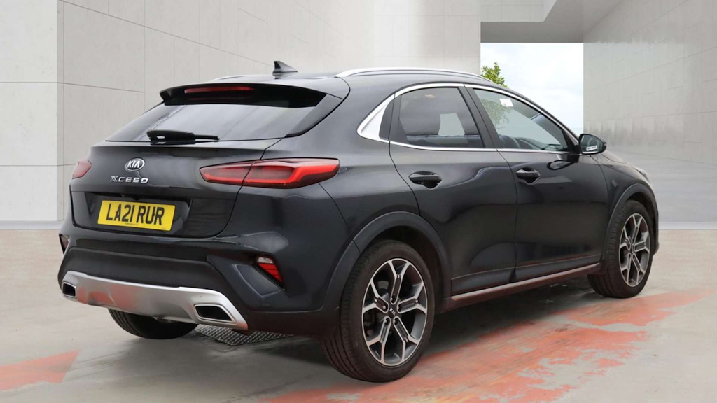 2021 Kia XCeed — image 3