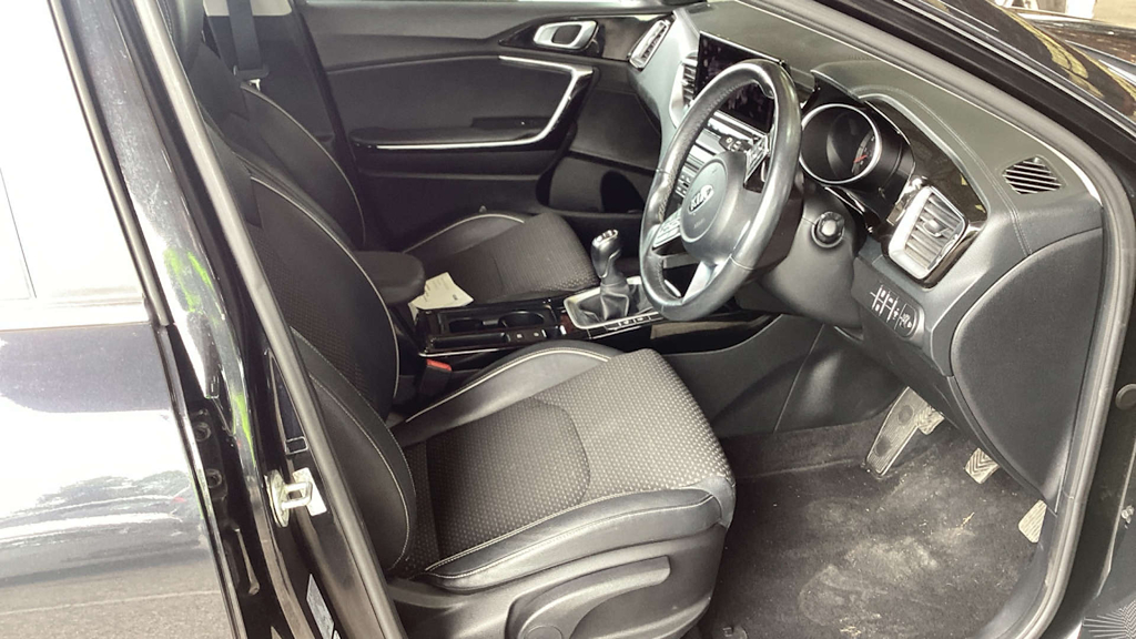 2021 Kia XCeed — image 9