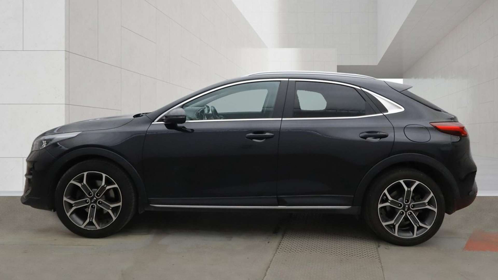 2021 Kia XCeed — image 5