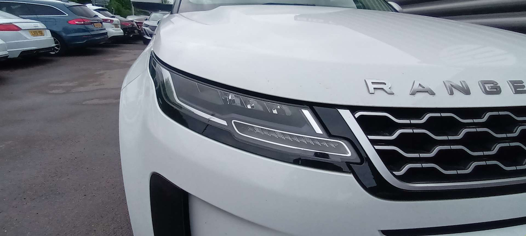 2020 Land Rover Range Rover — image 13