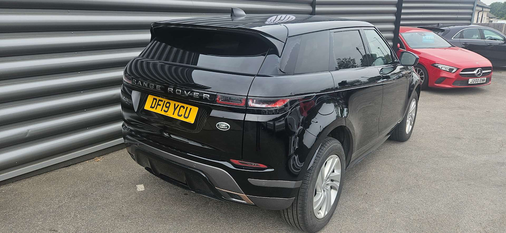2019 Land Rover Range Rover — image 3