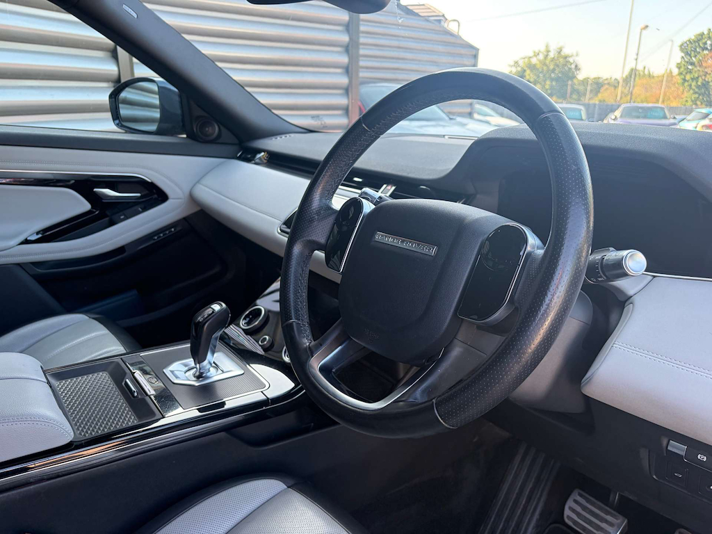 2019 Land Rover Range Rover — image 14