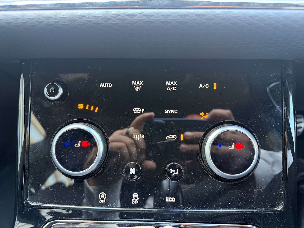 2020 Land Rover Range Rover — image 12