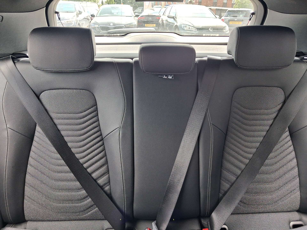 2019 Mercedes-Benz A180 — image 25