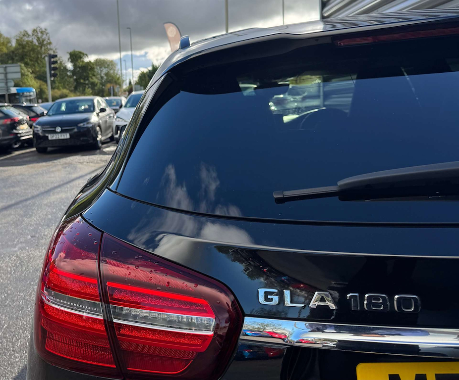 2020 Mercedes-Benz GLA180 — image 31
