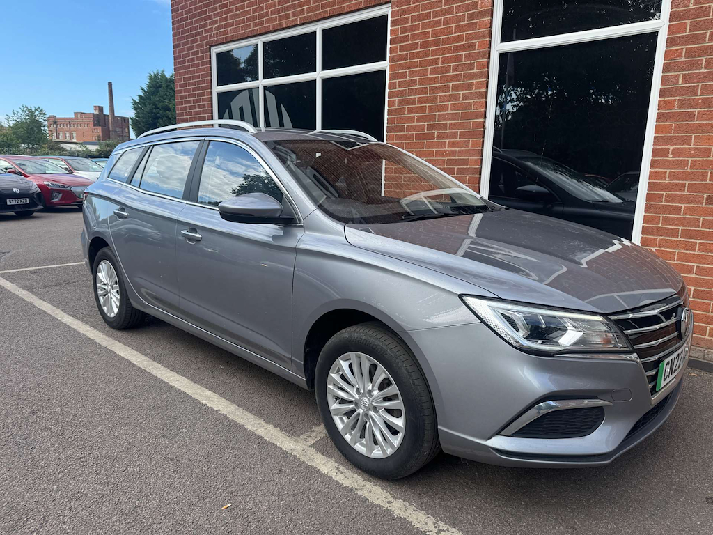 2022 MG MG5 — image 9