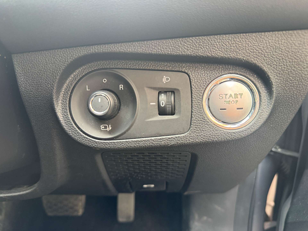 2022 MG MG5 — image 23