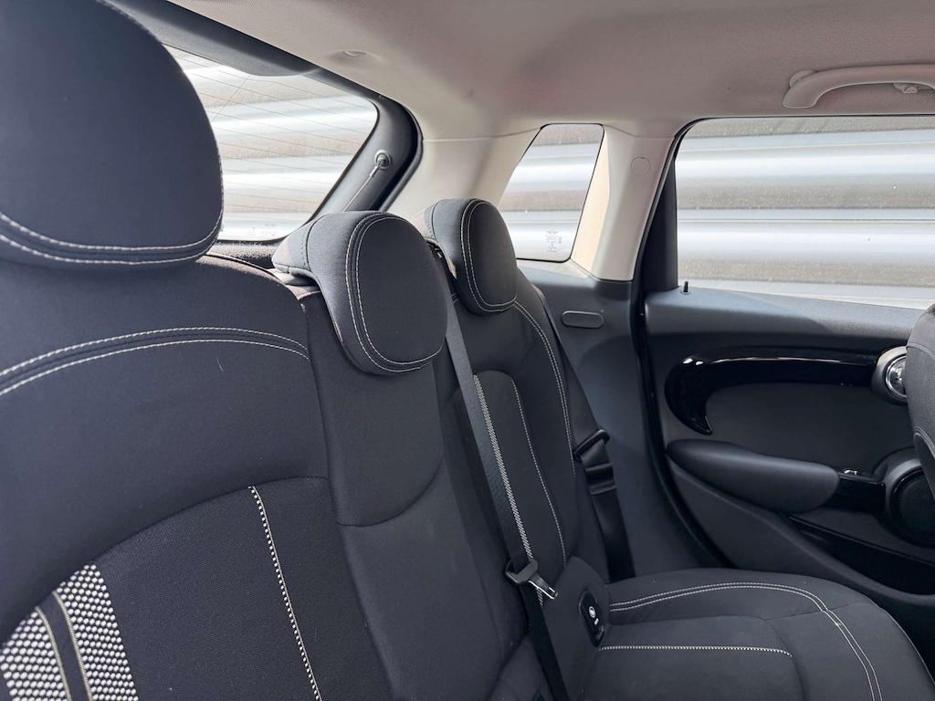 2019 MINI Hatch — image 16