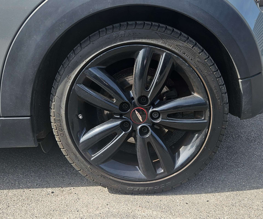 2019 MINI Hatch — image 20