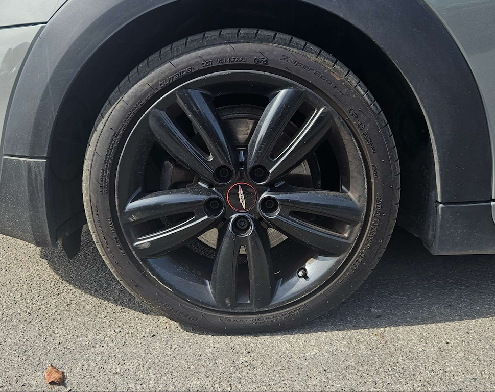 2019 MINI Hatch — image 23