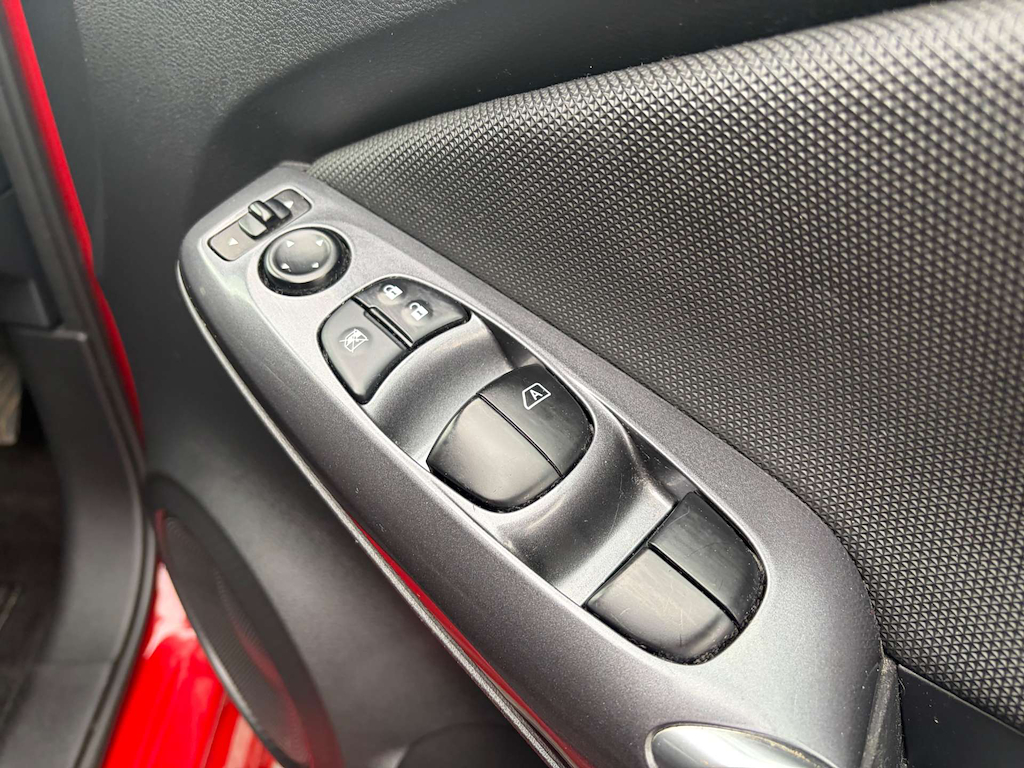 2022 Nissan Juke — image 36